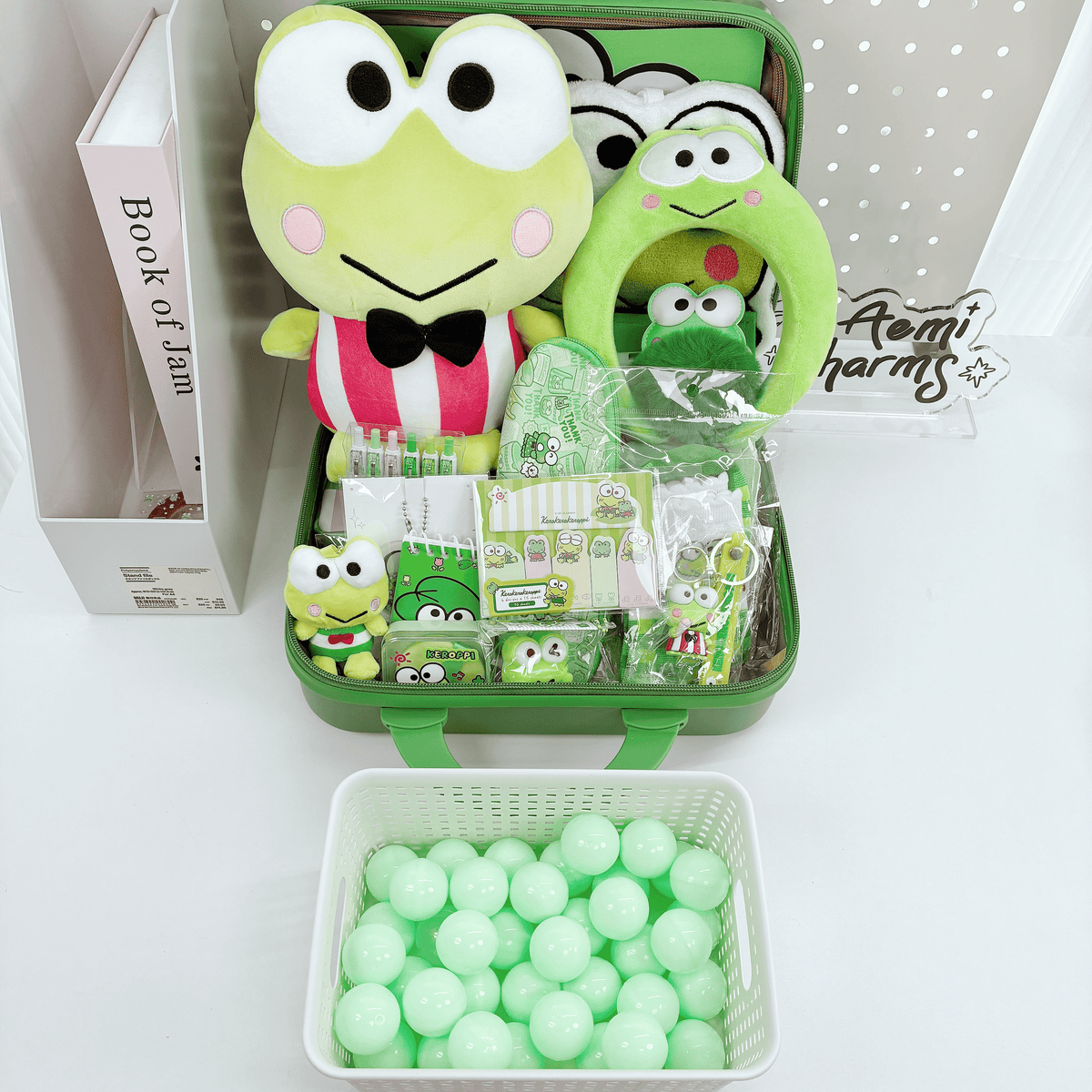 A 14-Inch Suitcase Mystery Gift Box